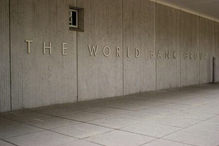 世界銀行、ブルーエコノミーに熱心に取り組むタイを革新的な融資と沿岸保護計画で支援